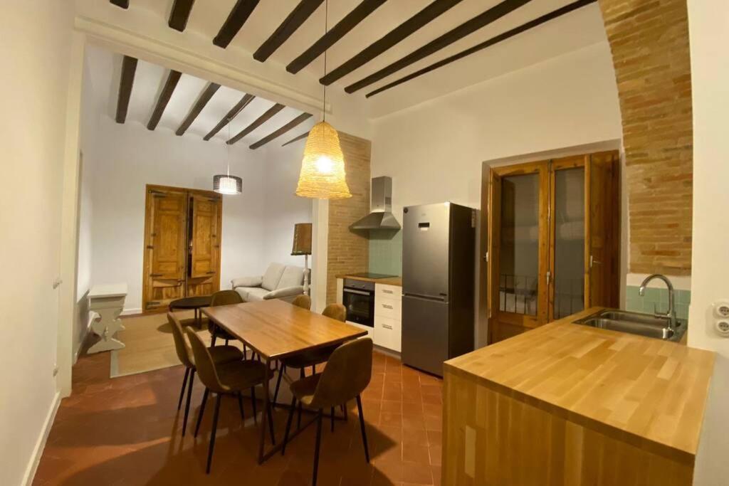 Casa Moner Loft Edifici Historic Centre Medieval De Castello 카스테요 뎀푸리에스 외부 사진